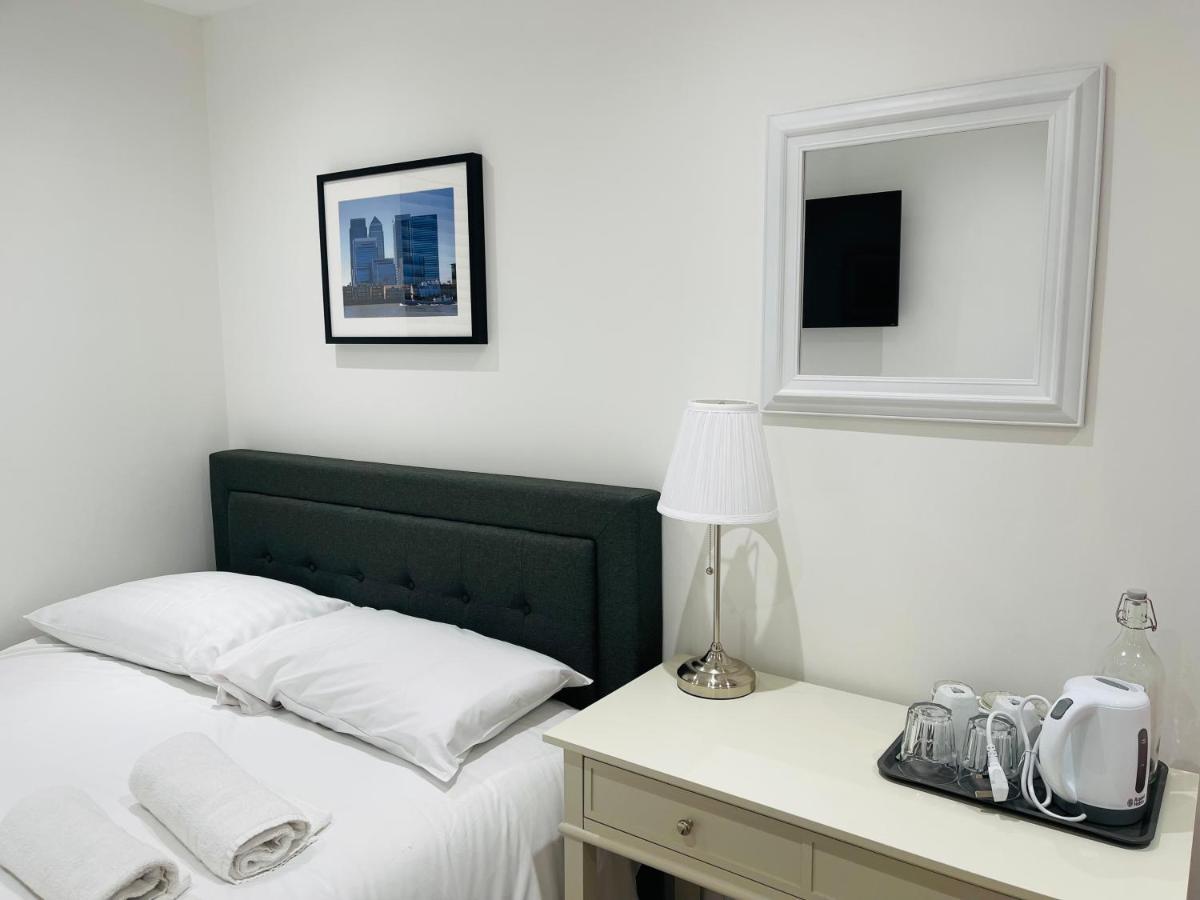 Riverside Premium Double Room Garden View E14 런던 외부 사진