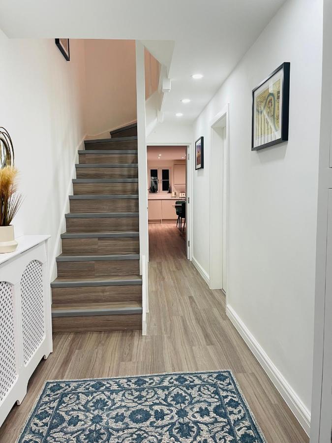 Riverside Premium Double Room Garden View E14 런던 외부 사진