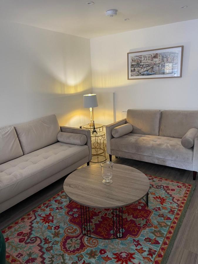 Riverside Premium Double Room Garden View E14 런던 외부 사진